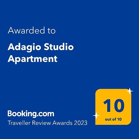 Adagio Studio Apartment พลาฟ ภายนอก รูปภาพ